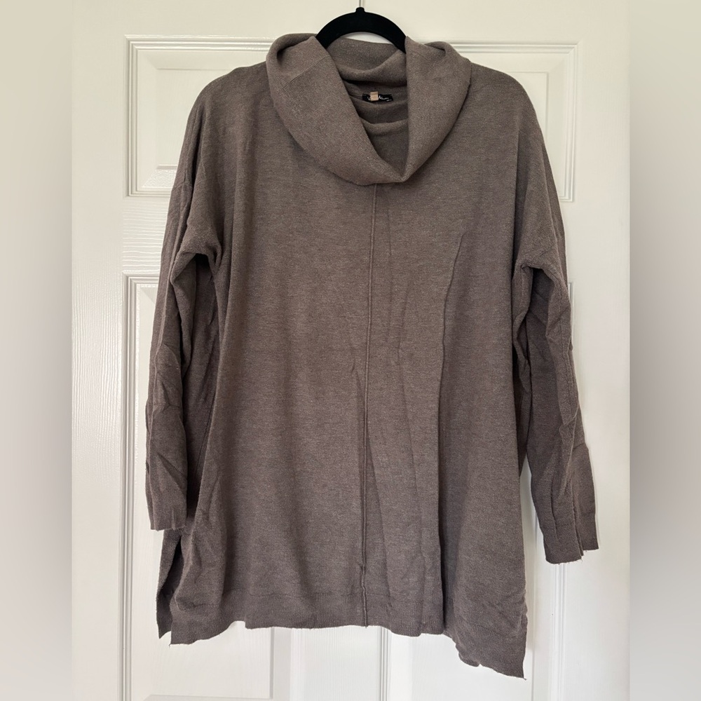 Vila Milano Cowl Neck Tunic Sweater Women’s size M Taupe